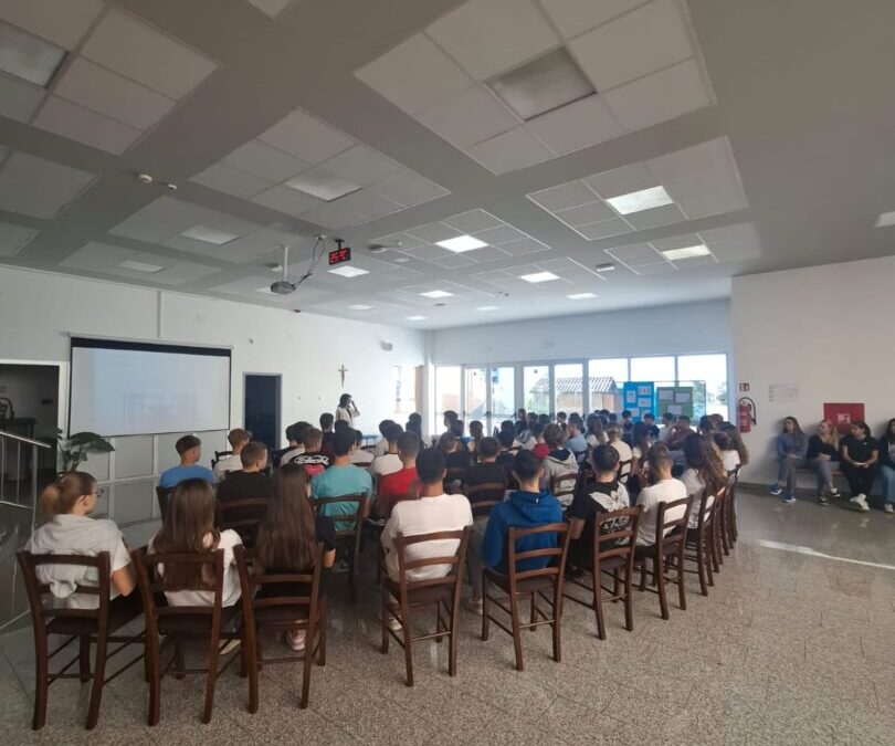 PREVENTIVNO PREDAVANJE POLICIJEU NAŠOJ ŠKOLI