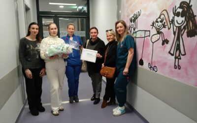 Klinici za pedijatriju KBC-a Rijeka uručene ručno izrađene “hobice” za palčiće