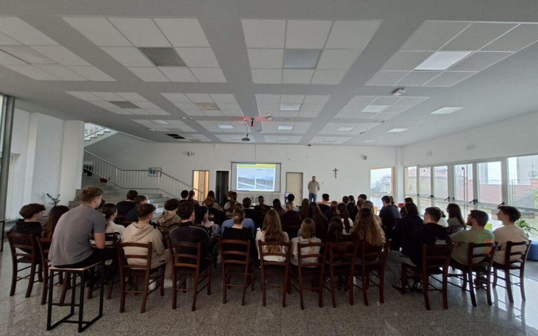 Znanost o atmosferi iz prve ruke: predavanje meteorologa dr. sc. Borisa Mifke